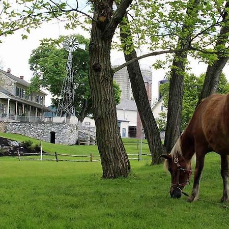Rocky Acre Farm Bed & BreakfastMount Joy エクステリア 写真
